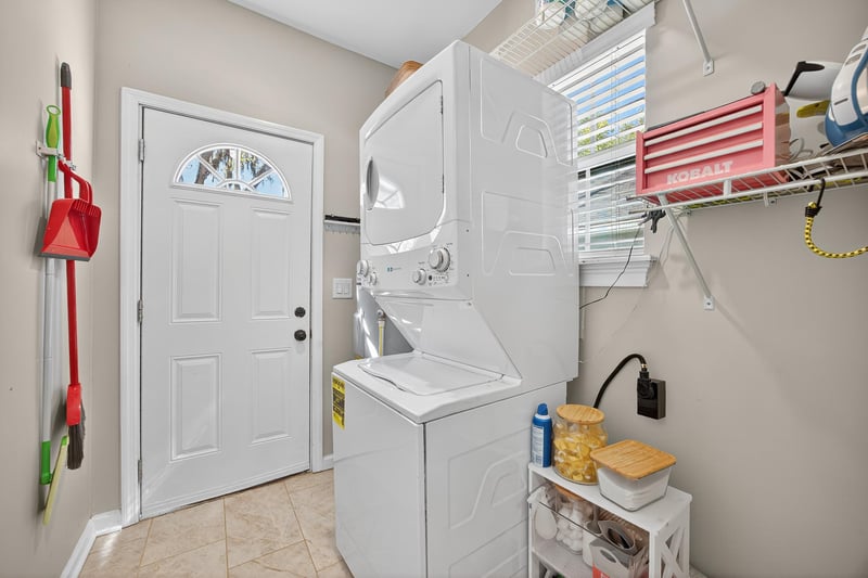 Photo 33 of 6560 Perry St, Jacksonville, FL 32208, photographed by Megapixeler