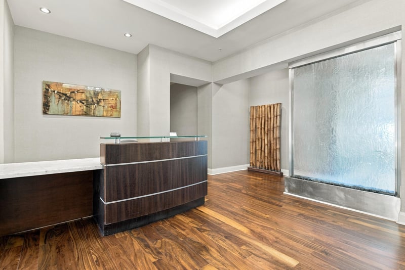 Building lobby and reception desk, photographed by Megapixeler on Riverplace Blvd, Jacksonville
