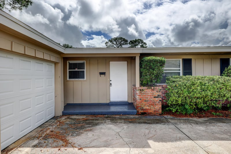 Entrance at 803 Barbados Rd, Jacksonville, FL 32216