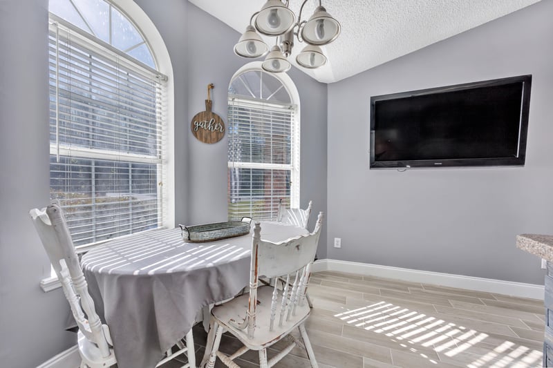 Photo 5 of 10575 Otter Creek Dr, Jacksonville, FL 32222, photographed by Megapixeler
