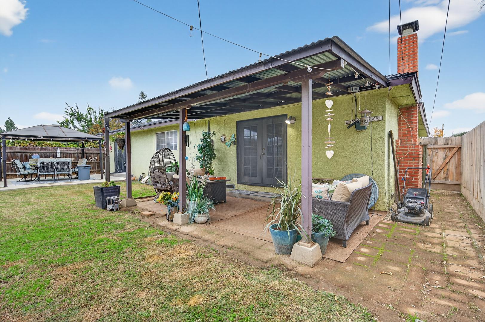1334 Karen Ave, photo 34