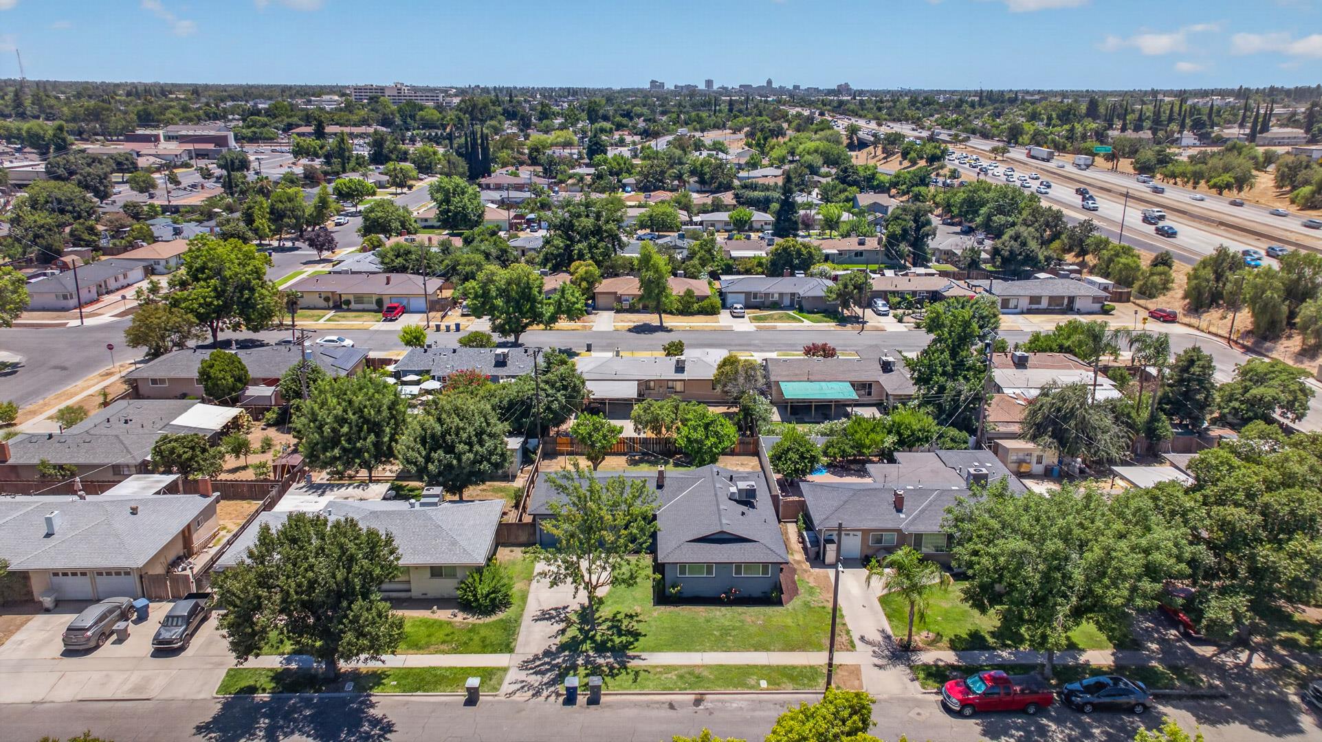 2302 E Fedora Ave, photo 14