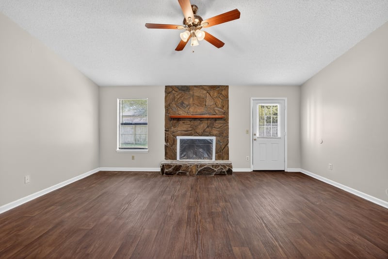 Living Room at 13142 Annandale Dr S, Jacksonville, FL 32225