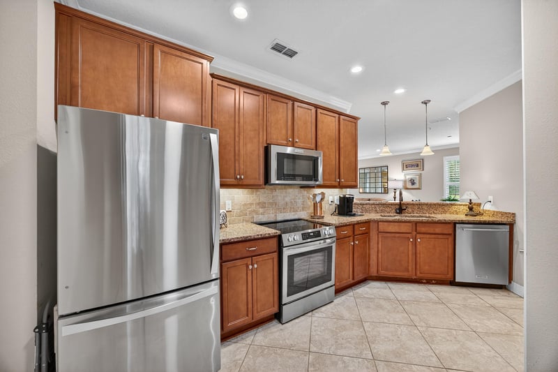 Kitchen at 11736 Surfbird Cir, Jacksonville, FL 32256