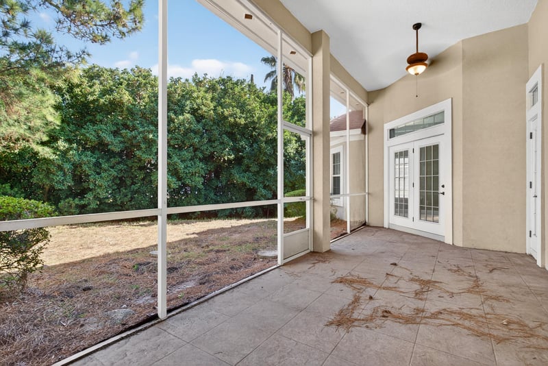 Covered Lanai at 577 Hunters Grove Ct, Orange Park, FL 32073