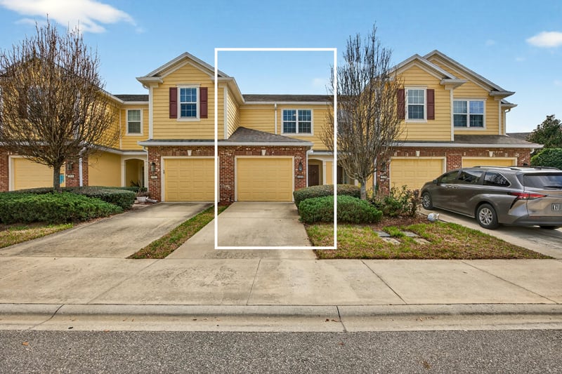 Photo 2 of 6840 Roundleaf Dr, Jacksonville, FL 32258, photographed by Megapixeler