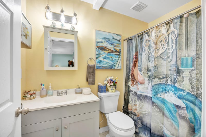 Photo 21 of 185 Violet Cir, Interlachen, FL 32148, photographed by Megapixeler