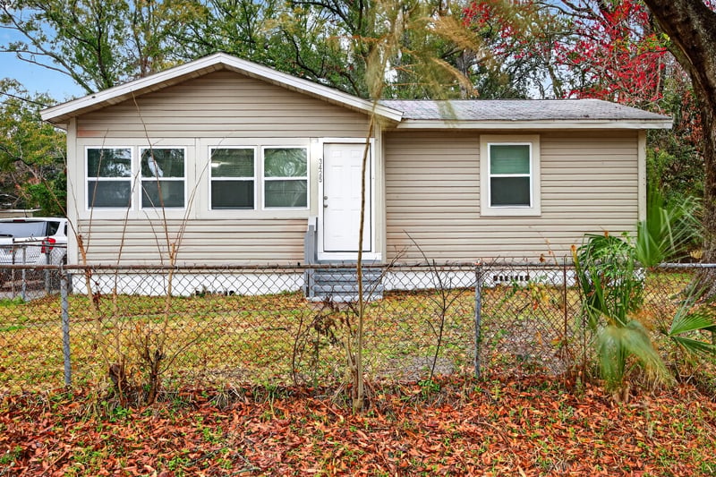 Photo 35 of 3425 Greenbrier Dr, Jacksonville, FL 32254, photographed by Megapixeler