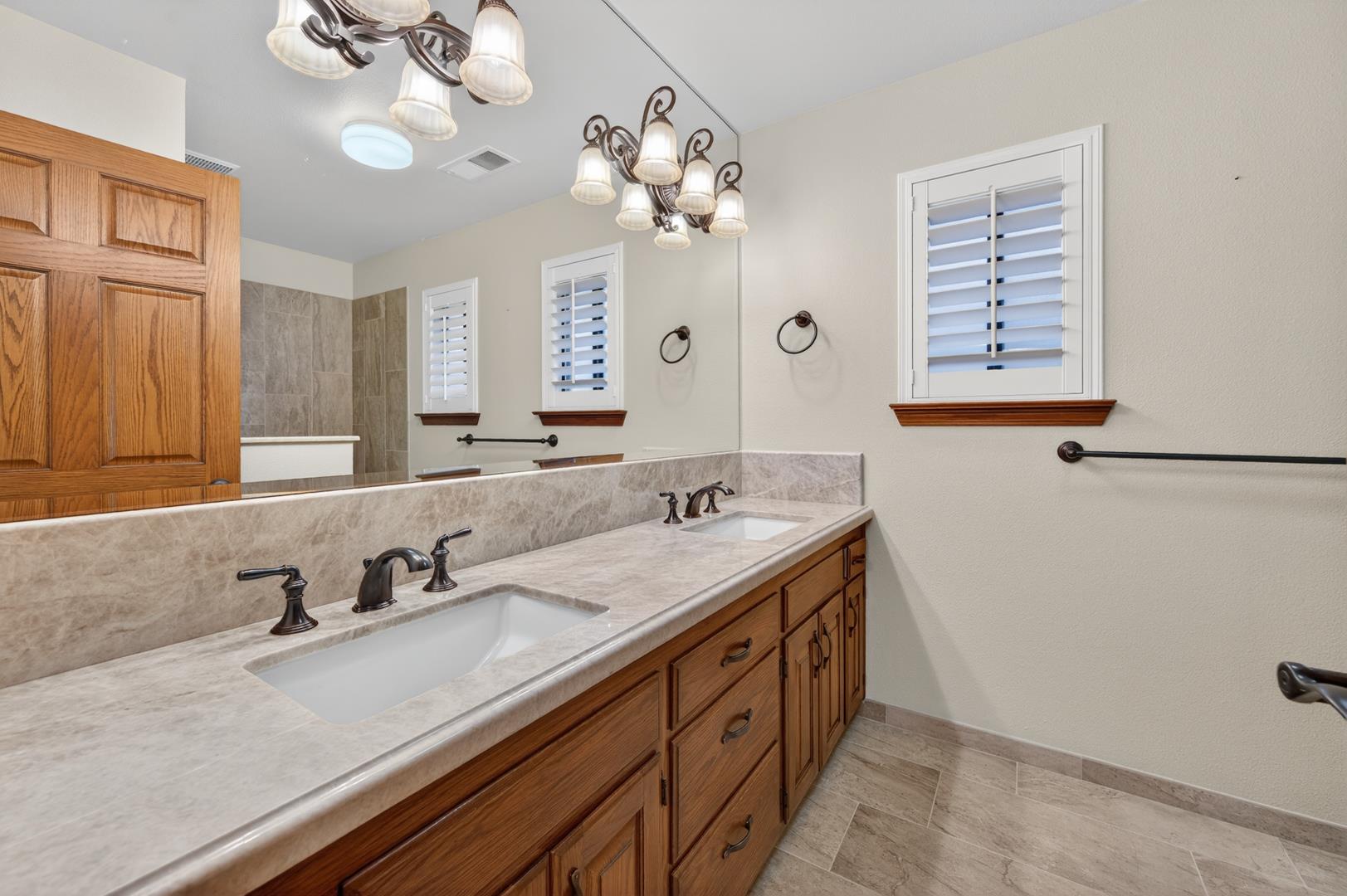 816 E Country View Cir, photo 68