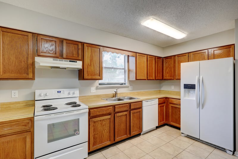 Kitchen at 12924 Tree Way Ln, Jacksonville, FL 32258