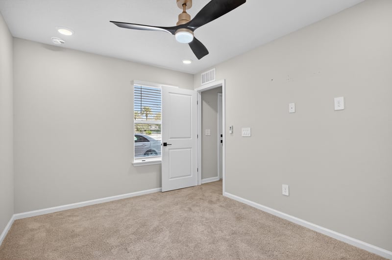 Photo 17 of 1093 Farwell St, Jacksonville, FL 32204, photographed by Megapixeler