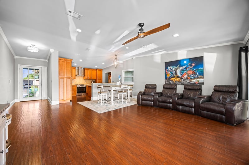 Photo 9 of 3346 Royal Palm Dr, Jacksonville, FL 32250, photographed by Megapixeler