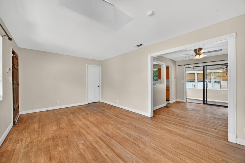 Photo 9 of 3424 Cesery Blvd, Jacksonville, FL 32277, photographed by Megapixeler