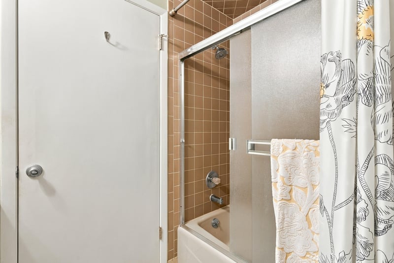 Bathroom shower stall at 805 Spinnakers Reach Dr, Ponte Vedra Beach, FL 32082
