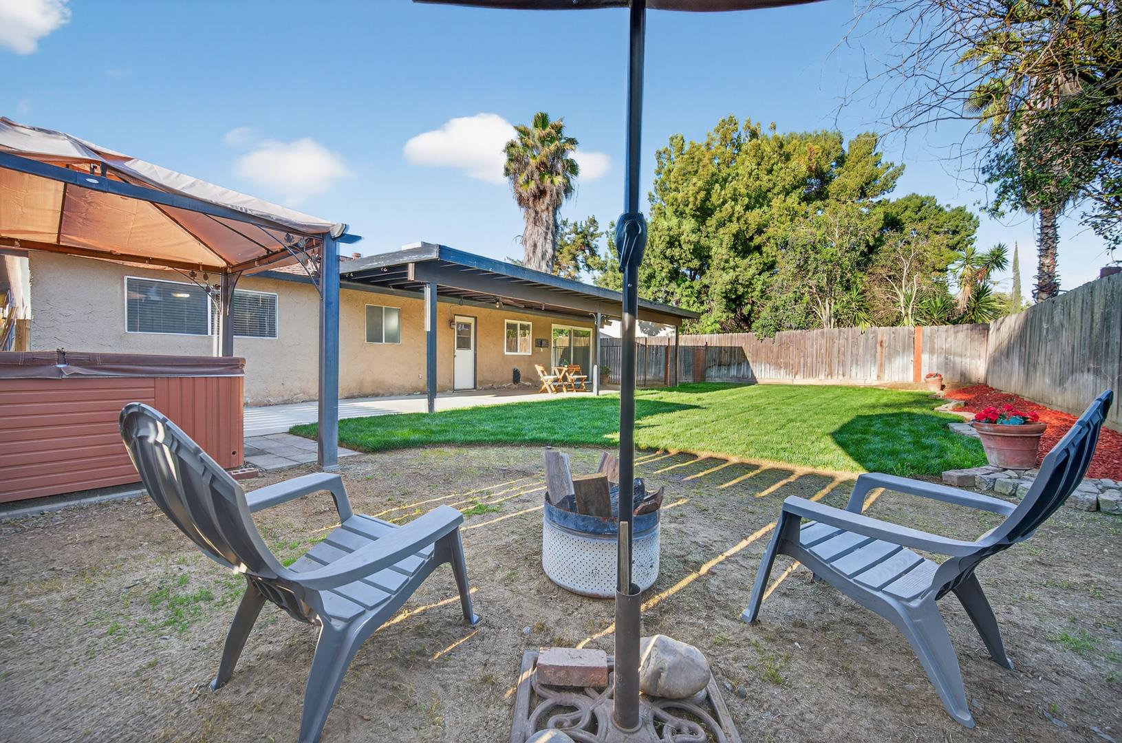 1235 W Dyer Ave, photo 46