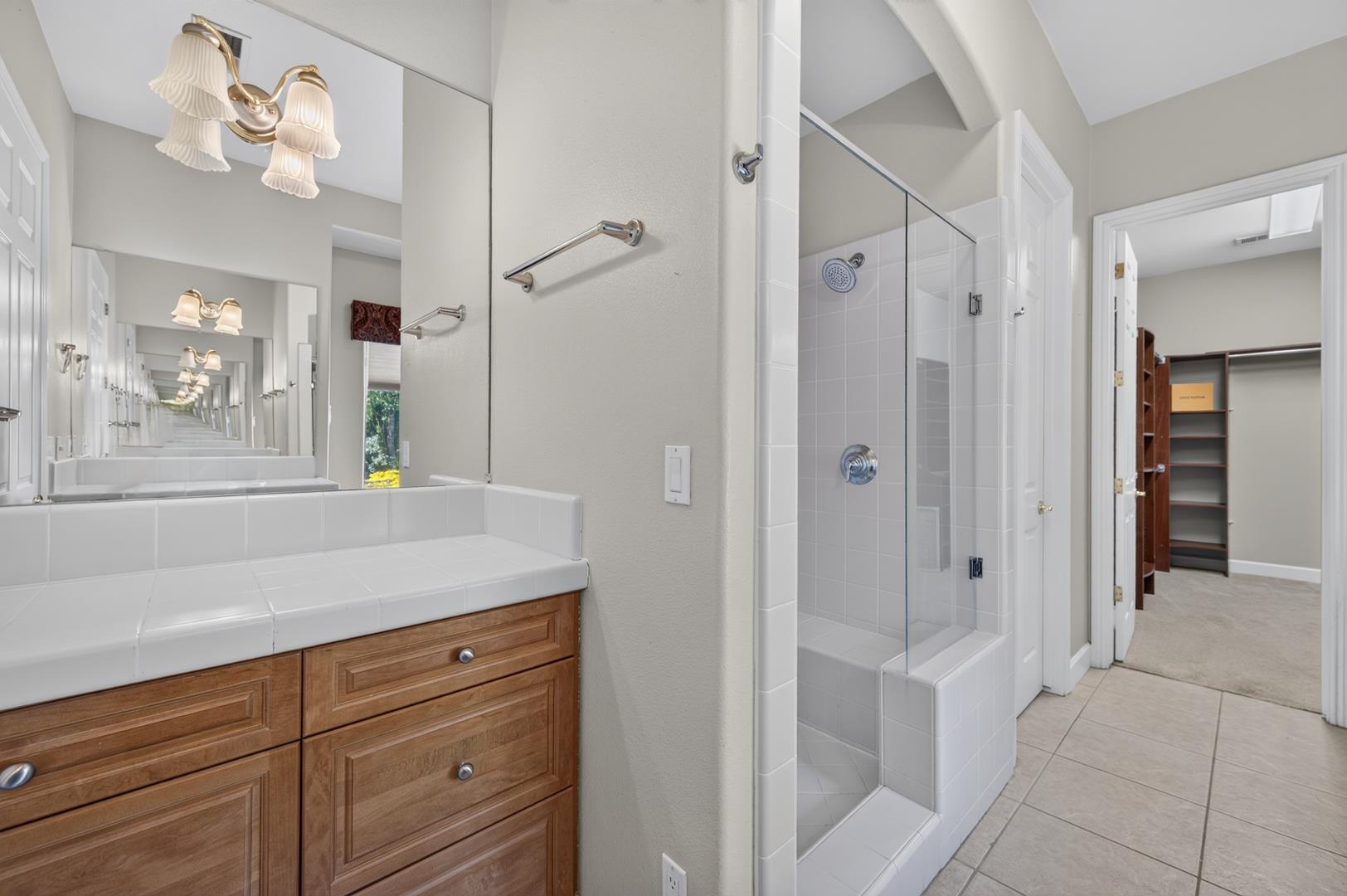 11 W Jordan Ave, photo 64