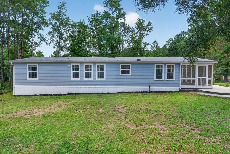 Full front exterior view of the home at 4890 McAllister Rd, Middleburg, FL 32068