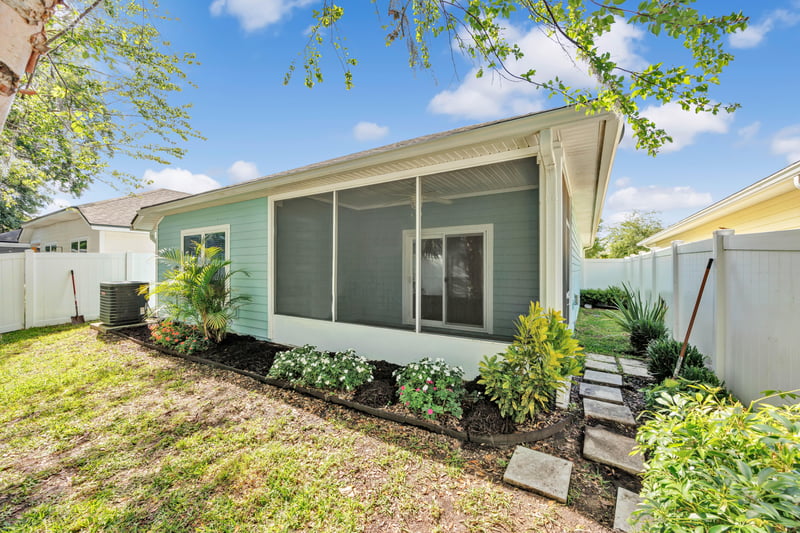 Photo 33 of 2295 Sandy Bay Ln, Jacksonville, FL 32233, photographed by Megapixeler