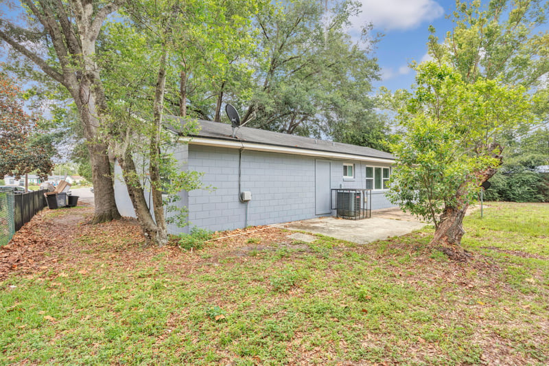 Photo 30 of 8390 Scottish Ct, Jacksonville, FL 32244, photographed by Megapixeler