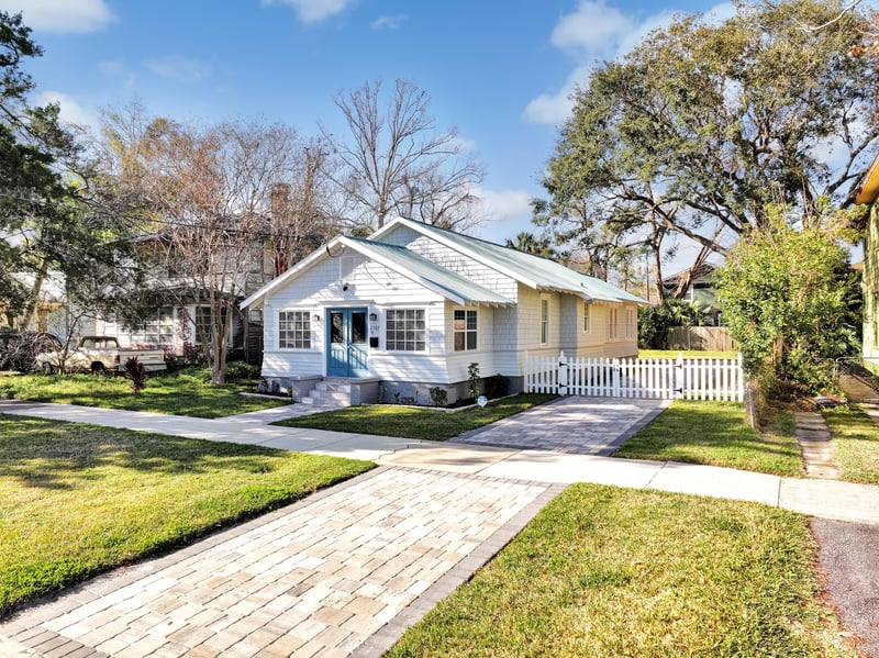 Photo 4 of 2587 Forbes St, Jacksonville, FL 32204, photographed by Megapixeler