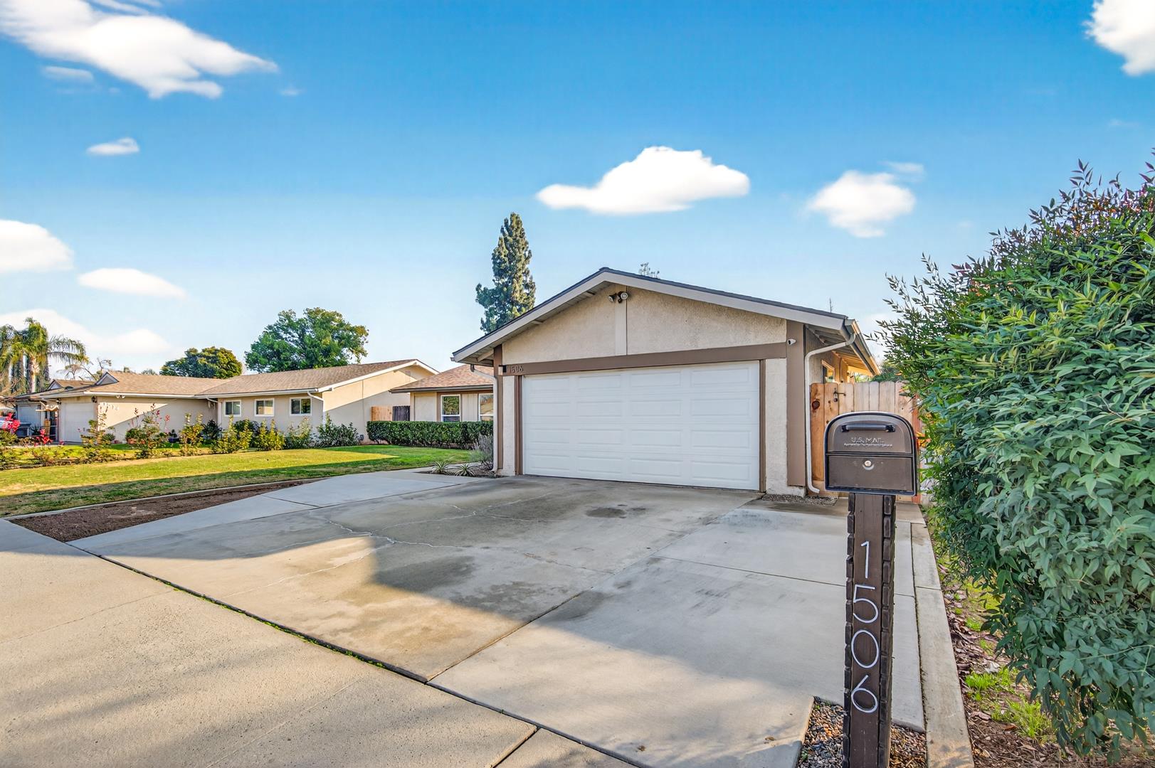 1506 Robinwood Ave, photo 14