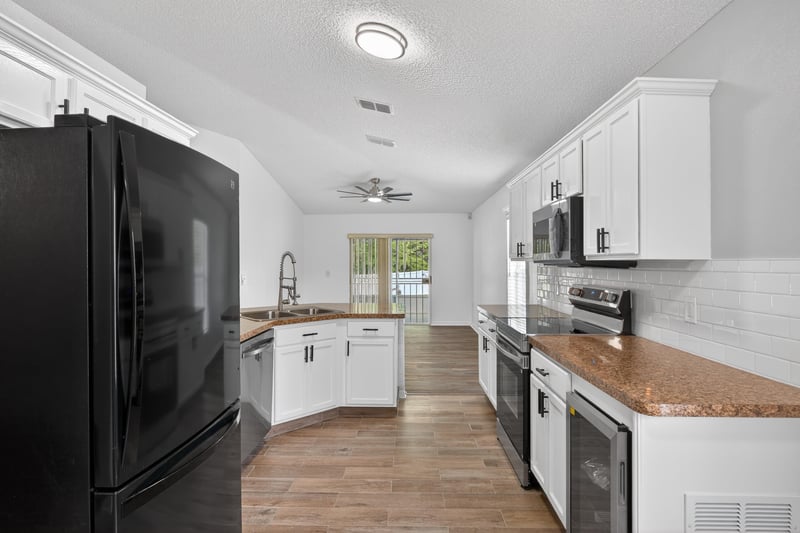 Photo 15 of 4343 Woodley Creek Rd, Jacksonville, FL 32218, photographed by Megapixeler