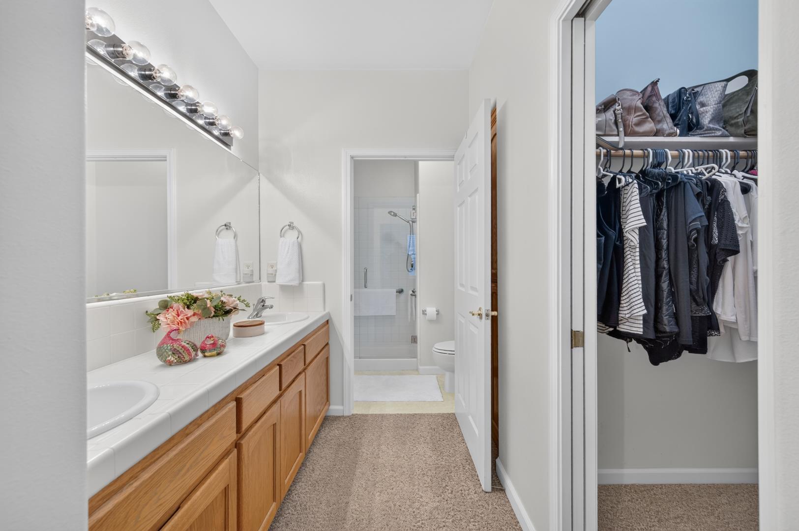 337 Village Dr, photo 62
