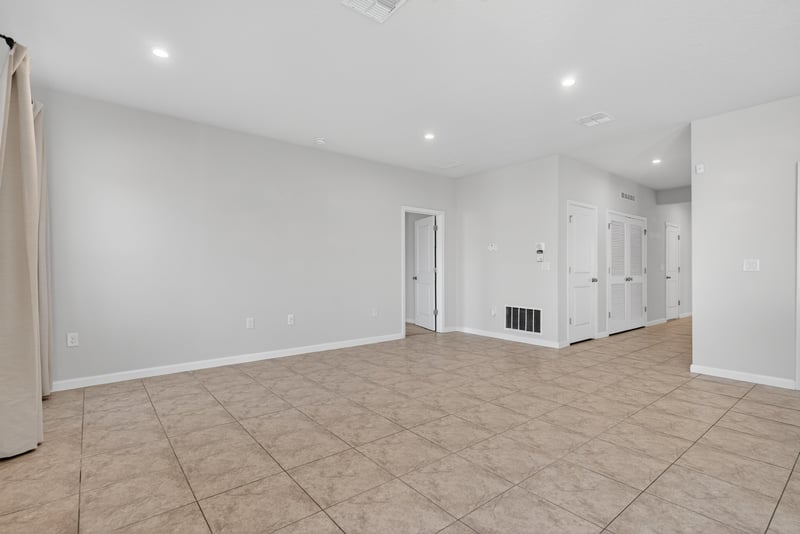 Family Room at 1339 Tan Tara Trl, Jacksonville, FL 32221