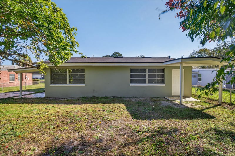 Photo 32 of 5822 Begonia Rd, Jacksonville, FL 32209, photographed by Megapixeler
