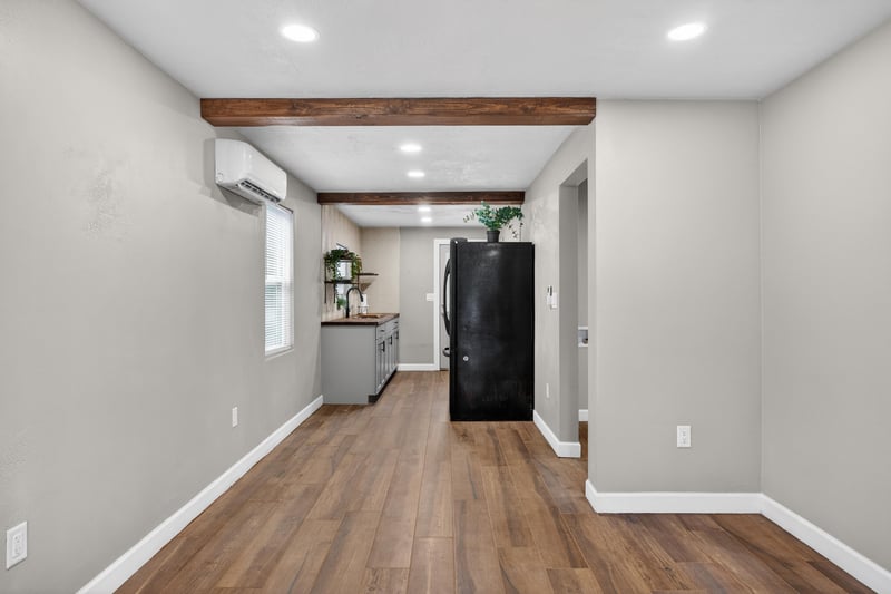 Photo 9 of 1741 Tyler St, Jacksonville, FL 32209, photographed by Megapixeler