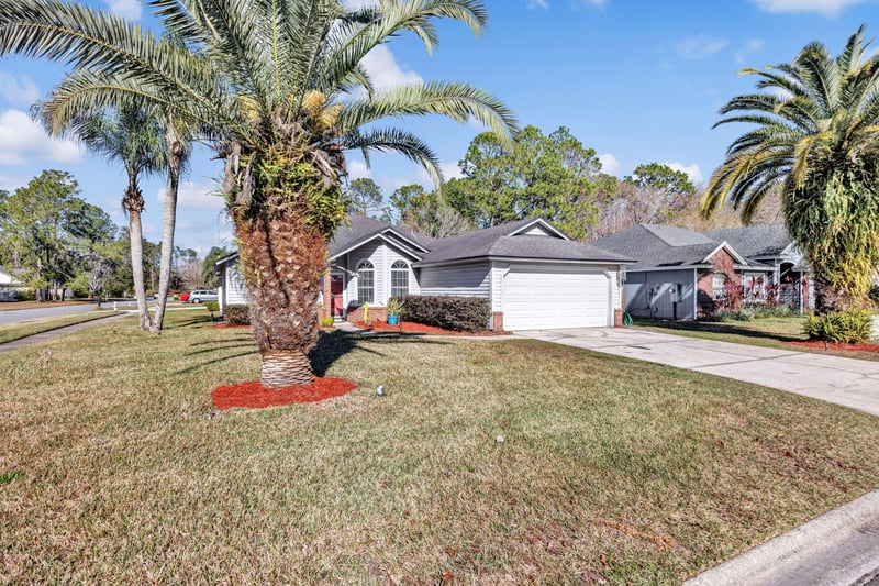 Photo 3 of 10575 Otter Creek Dr, Jacksonville, FL 32222, photographed by Megapixeler