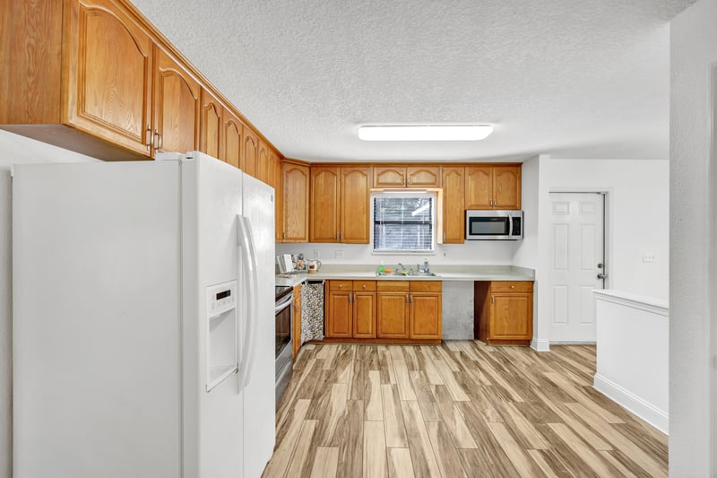 Photo 33 of 8626 Taylor Field Rd, Jacksonville, FL 32244, photographed by Megapixeler