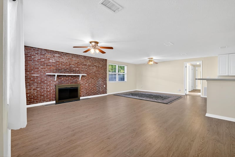 Photo 12 of 509 Lora St, Neptune Beach, FL 32266, photographed by Megapixeler