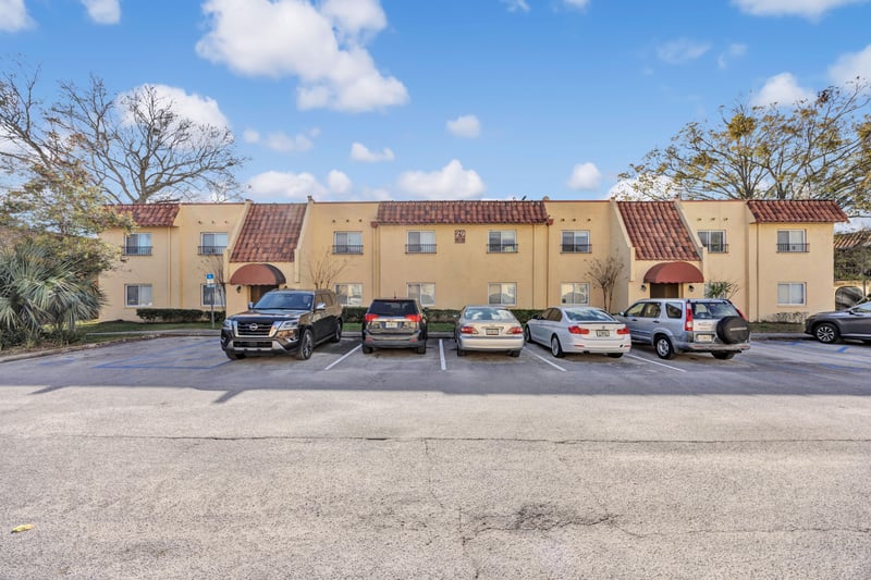 Photo 1 of 6528 Valerosa Ct, Jacksonville, FL 32217, photographed by Megapixeler