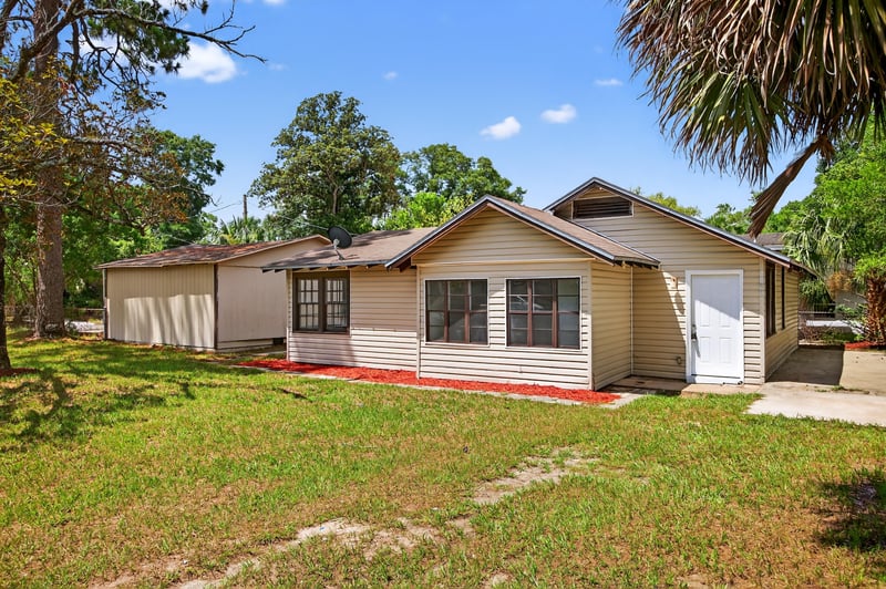Photo 2 of 1011 Glencarin St, Jacksonville, FL 32208, photographed by Megapixeler