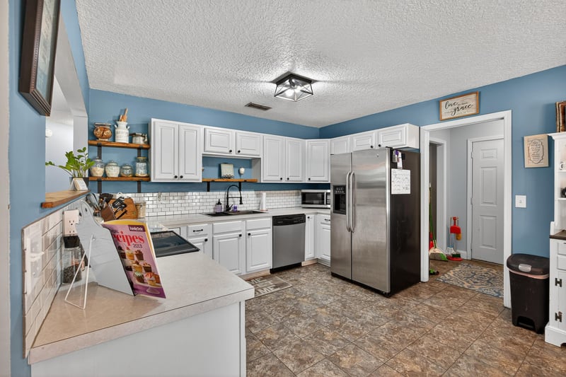 Photo 9 of 1384 Otis Rd, Jacksonville, FL 32220, photographed by Megapixeler