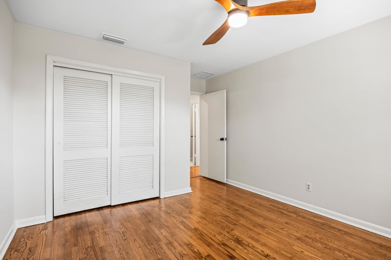 Photo 36 of 906 Old Grove Manor, Jacksonville, FL 32207, photographed by Megapixeler