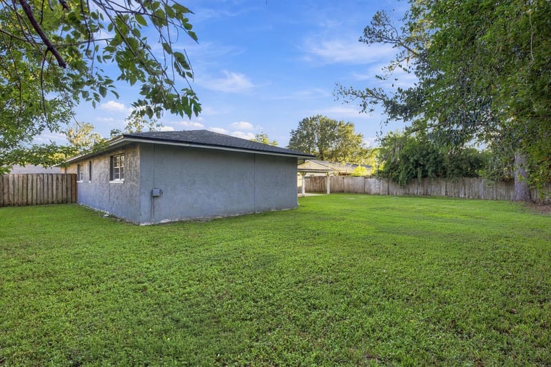 Backyard exterior view, photographed by Megapixeler on Crosby Ln, Orange Park