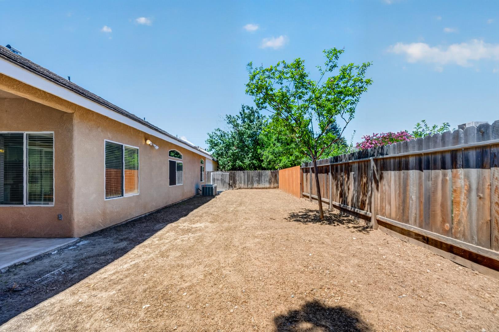 2228 E Yeargin Dr, photo 55