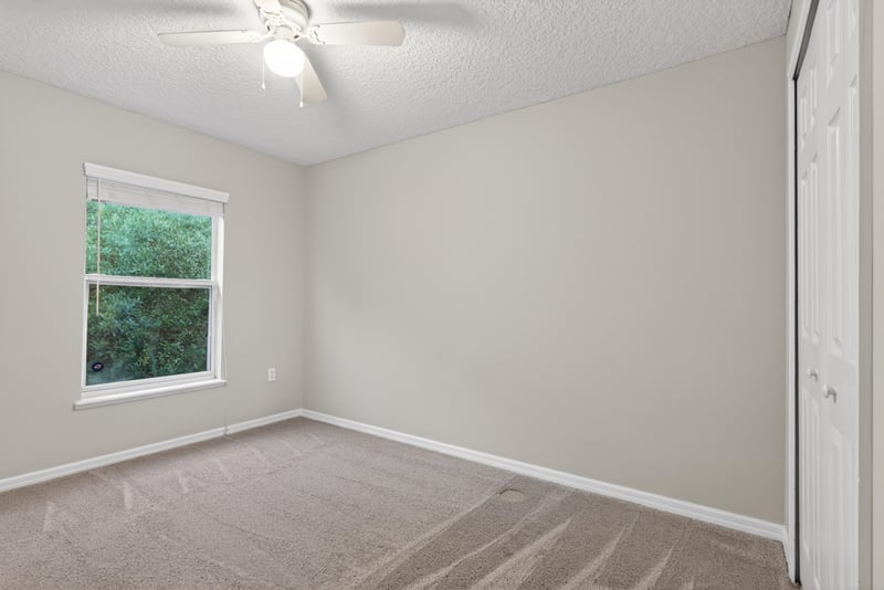 Bedroom 2 at 11816 Lake Bend Cir, Jacksonville, FL 32218
