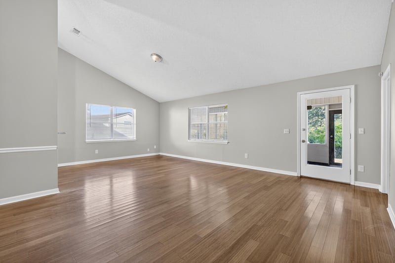 Photo 9 of 478 Shamrock Ave S, Jacksonville, FL 32218, photographed by Megapixeler