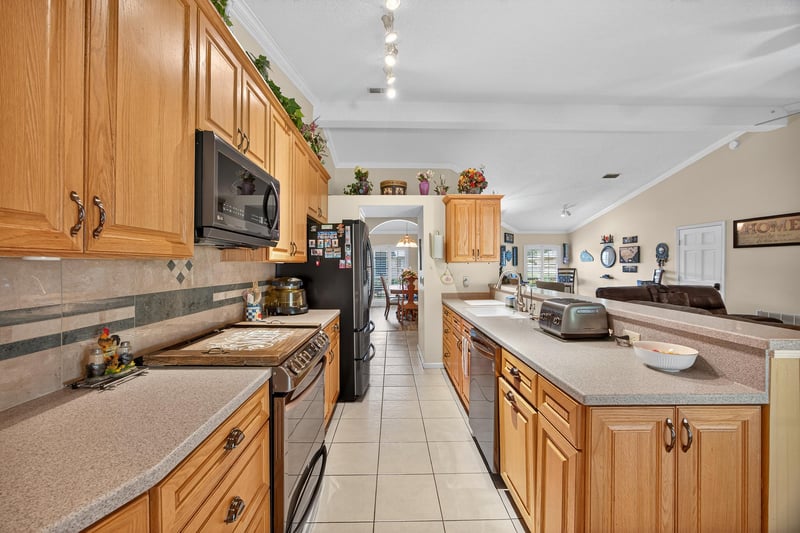 Photo 16 of 8959 Blaine Meadows Dr, Jacksonville, FL 32257, photographed by Megapixeler
