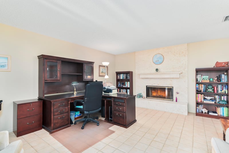 Photo 5 of 5522 La Moya Ave, Jacksonville, FL 32210, photographed by Megapixeler