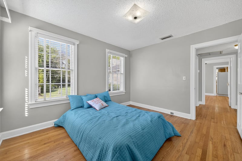 Photo 41 of 1425 Pinetree Rd, Jacksonville, FL 32207, photographed by Megapixeler