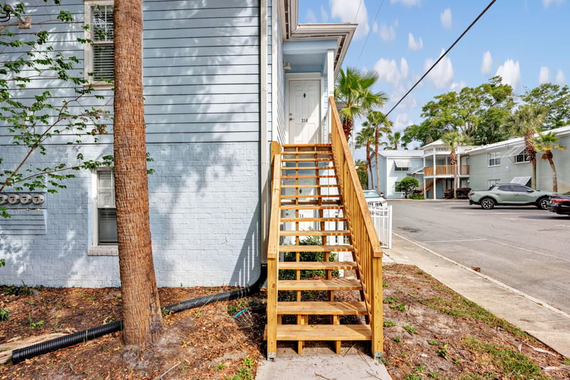 Photo 3 of 3434 Blanding Blvd unit 214, Jacksonville, FL 32210, photographed by Megapixeler