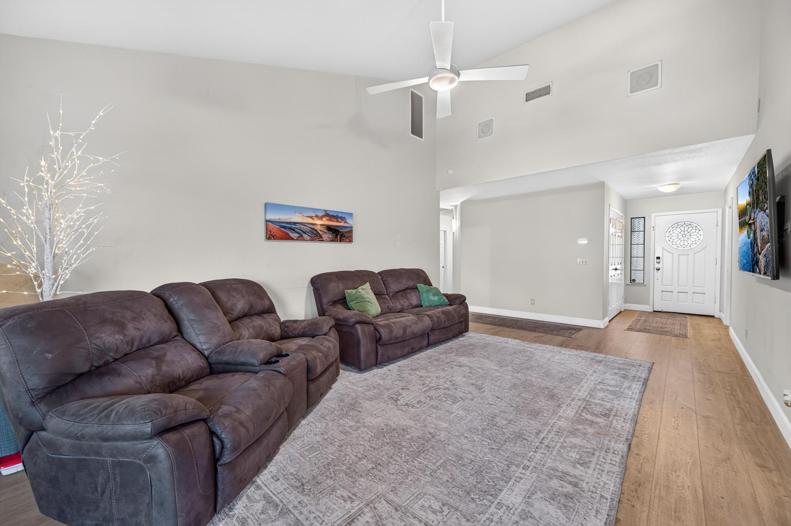 813 E Catalina Cir, photo 33