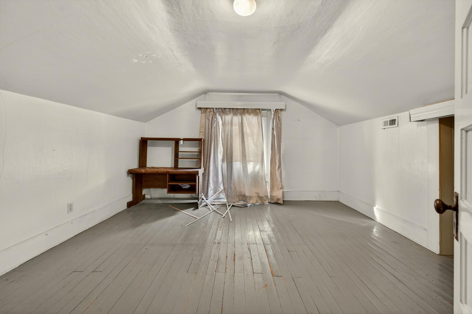 435 N Alta Ave, photo 68