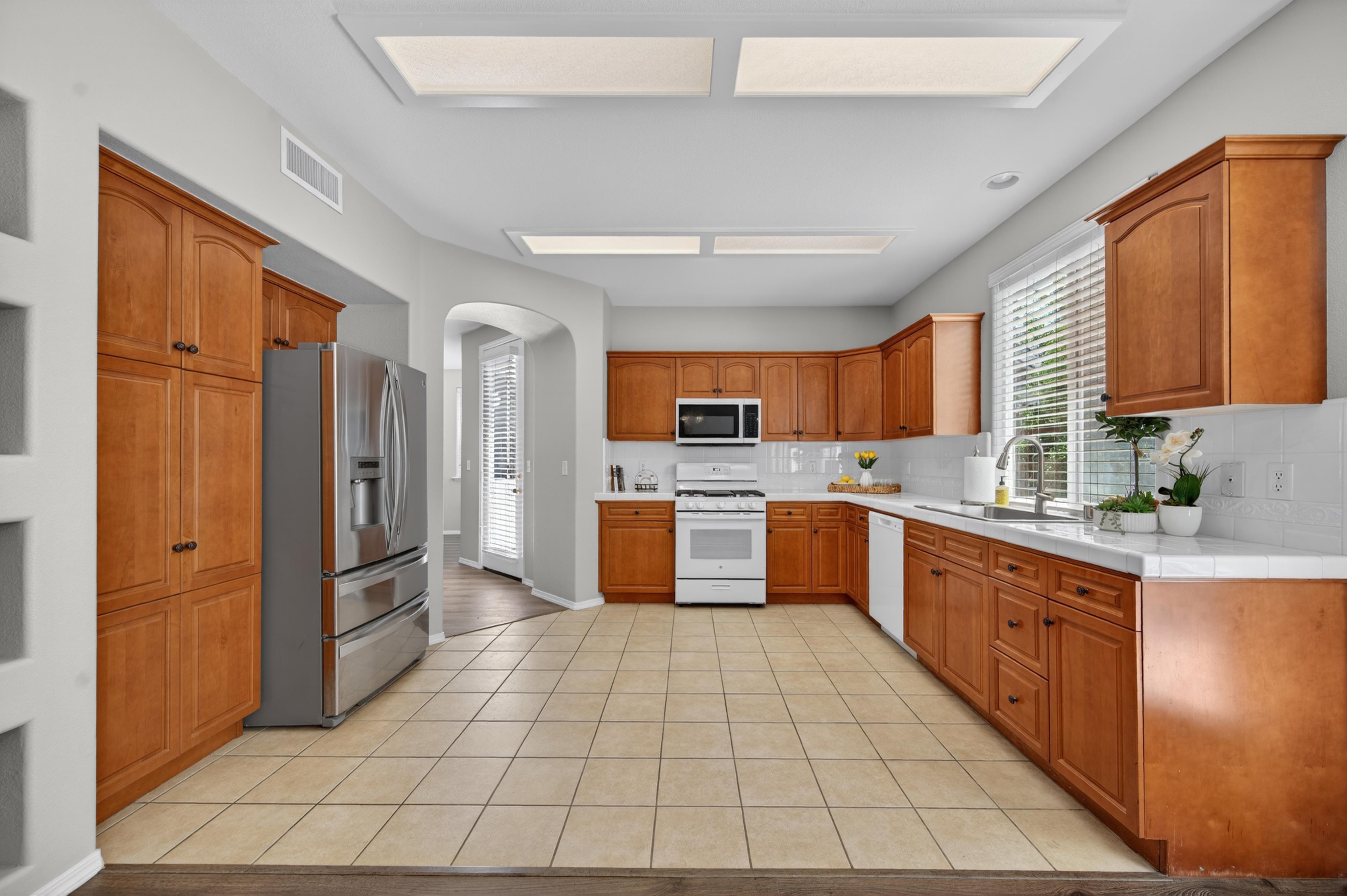714 W Riviera Ln, photo 25