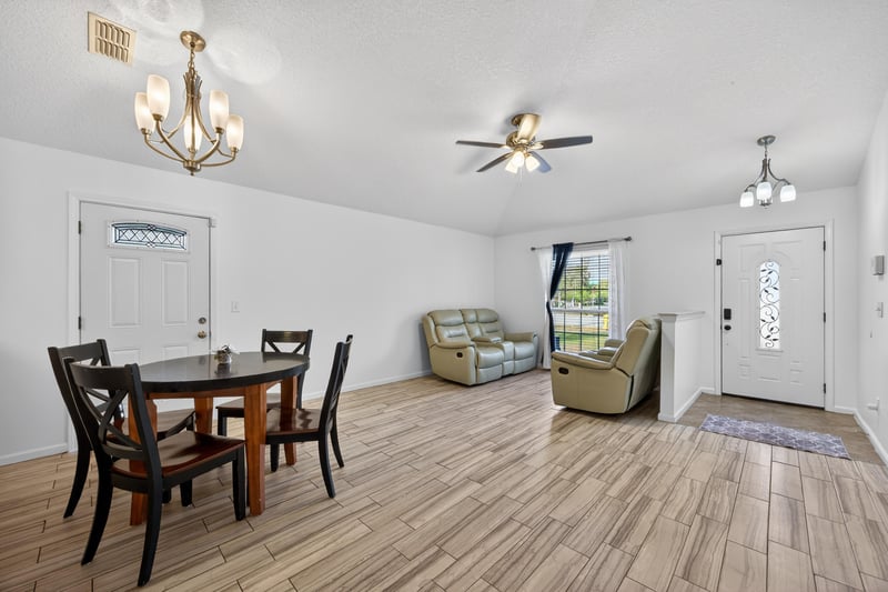 Photo 9 of 4405 Charles Bennett Dr, Jacksonville, FL 32225, photographed by Megapixeler