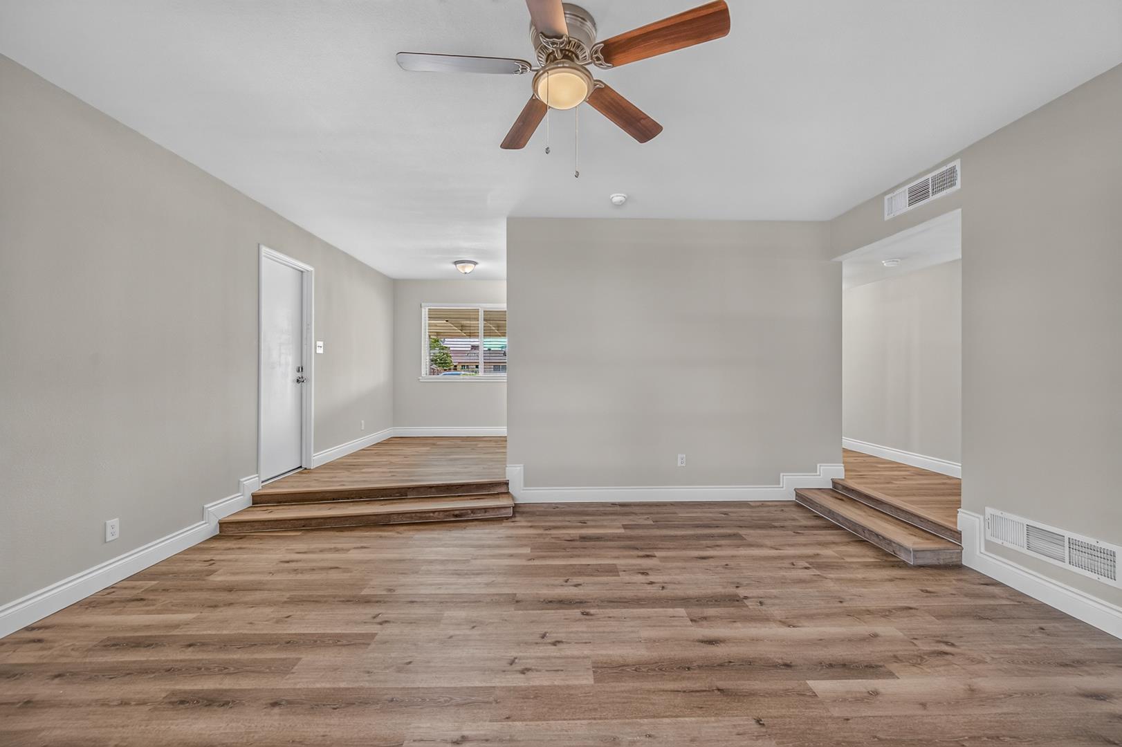 957 W Pico Ave, photo 12